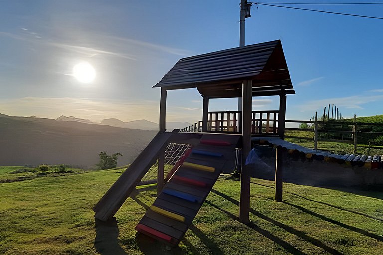 Chalé com hidro e sala jogos na Serra Catarinense.